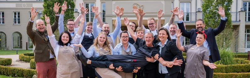 Empfangsmitarbeiter (m/w/d)