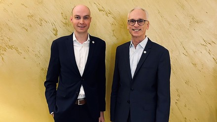 Christopher Wenzel und GM Bernhard Langemeyer Christopher Wenzel und GM Bernhard Langemeyer