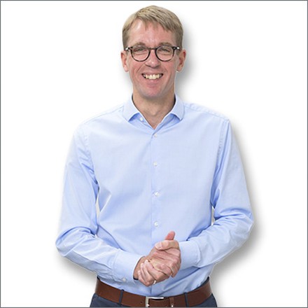 Jan Schmidt-Gehring, Hotelberater Es ist toll, ein in Sturm geratenes Schiff auf hoher See wieder in ruhigere Gewässer steuern und es dann an jemanden übergeben zu können