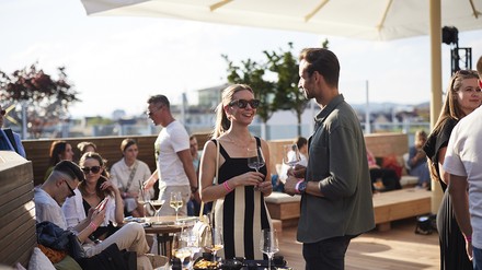 Rooftop Bar Rooftop Bar bei Glorious Bastards