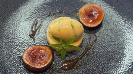 Rezept-Tipp Rezept-Tipp:  Mandarinen-Gewürz-Couscous mit Karamell-Feigen