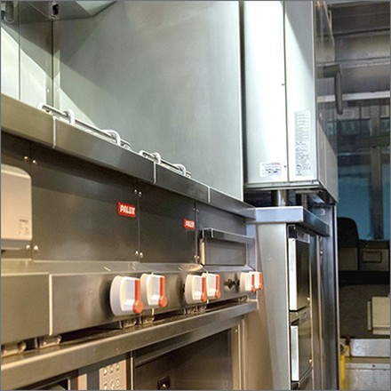 PALUX Foodtruck Maximilian Lorenz PALUX Foodtruck Maximilian Lorenz