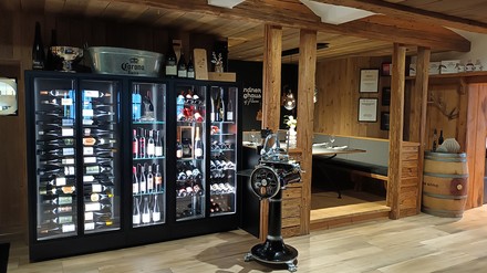 NordCap Mike Süsser gemeinsam mit NordCap einen Weinkühlschrank