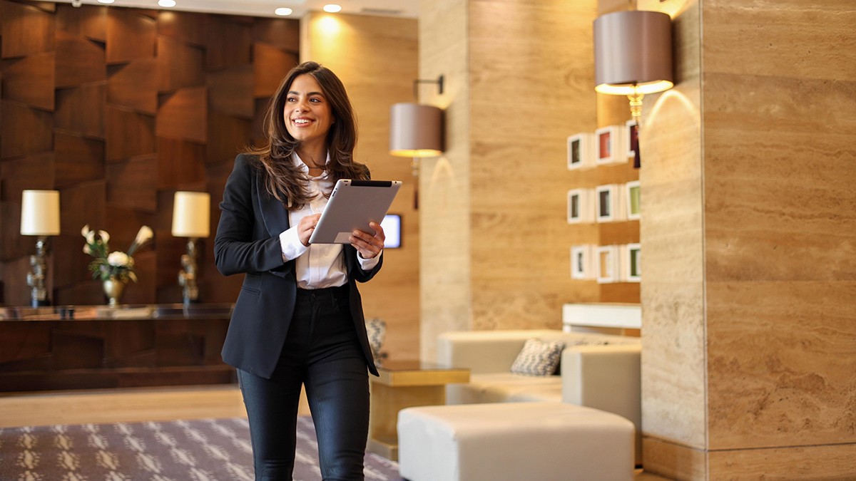 Foto: PeopleVideos/stock.adobe.com Maßgeschneiderte Lösungen für die Hotellerie