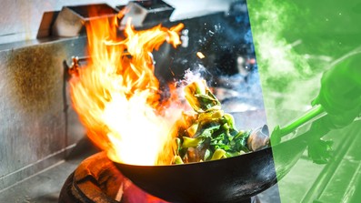 Wokgemüse mit Flammen