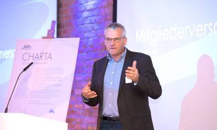 Dieter Hommers von der Upstalsboom Kultur und Entwicklung GmbH