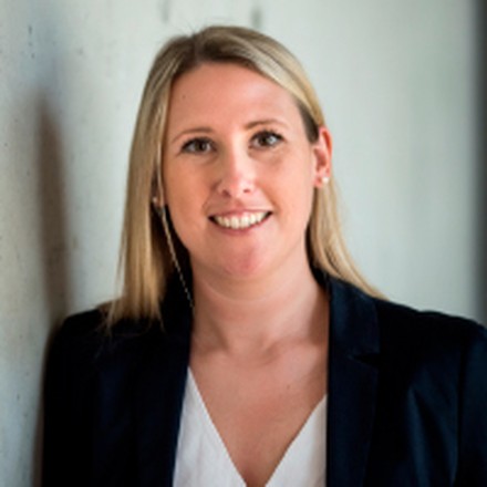 Lena Holzapfel Lena Holzapfel