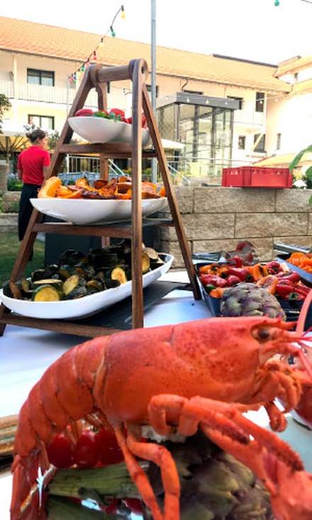 Grillen von Meeresfrüchten und Hummer Grillen von Meeresfrüchten und Hummer