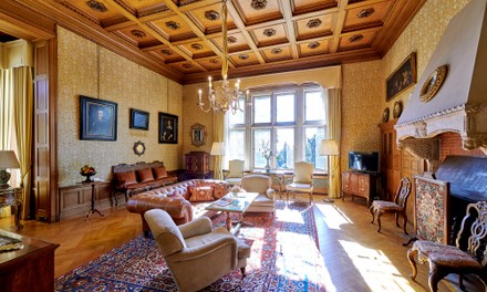 Wohnraum im Schloss Wohnraum im Schloss