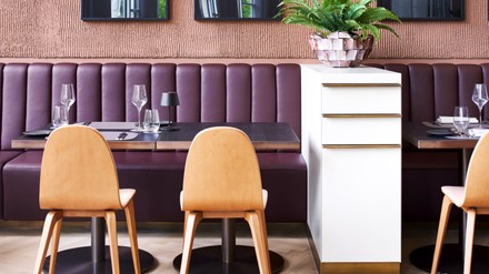 Restaurant in Bordeaux Farben Restaurant in Bordeaux Farben