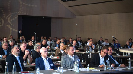 Zuhörer der Tagung Zuhörer der Tagung