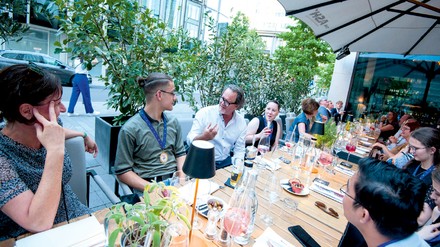 Gemeinsames Essen mit Andrew Fordyce Gemeinsames Essen mit Andrew Fordyce