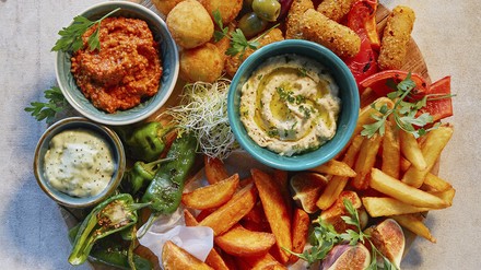 Variation von verschiedenen frittierten Kartoffeln Variation von verschiedenen frittierten Kartoffeln