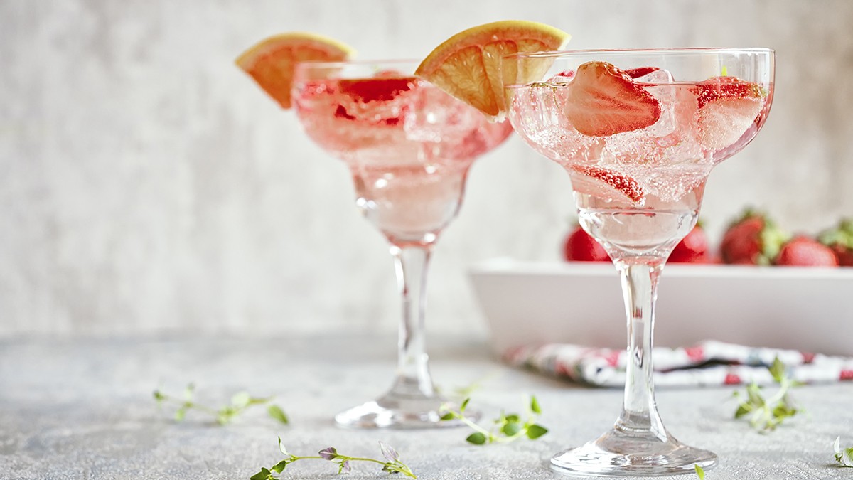 Foto: GMVozd via Getty Images Prickeln im Glas