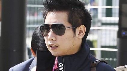 Der Enkel des Red Bull Gründers wird mit internationalem Haftbefehl von Interpol gesucht. (Foto: © picture alliance / AP Photo)