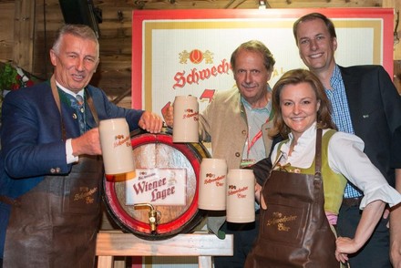 Bierbotschafter Helmut Mödlhammer, Brau Union-Chef Markus Liebl, Bierbotschafterin Claudia Wiesner sowie der designierter neue Generaldirektor und ab 2018 Liebls Nachfolger, Magne Setnes