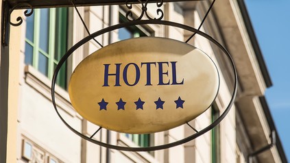 Hotel-Schild mit Sternen