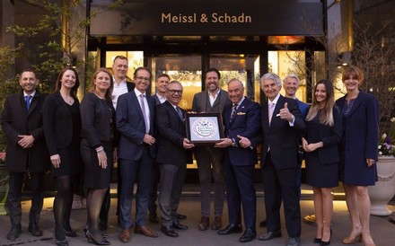 Das Meissl & Schadn-Team ist sichtlich stolz auf die Auszeichnung.