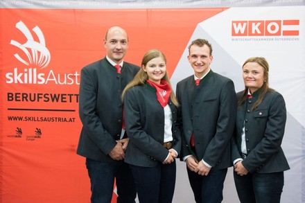 Alexander Stockl, Medaillengewinner Monika Pöllabauer und Christoph Fürnschuß sowie Elisabeth Schlechtriemen