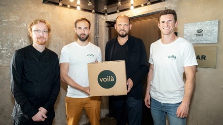 Bild (v.l.): Stephan Hentschel (Chefkoch „Cookies Cream), Julius Wiesenhütter (voilà Co-Founder), Heinz Gindullis (Inhaber “Cookies Cream”), Florian Berg (voilà Co-Founder) © voilà
