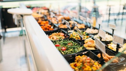 Buffet in einer Kantine