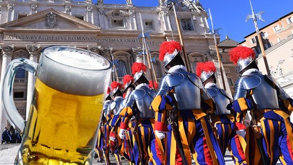 Die Schweizergarde und ein Bier
