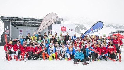 Teilnahmer der 11. Ski-WM der Gastronomie