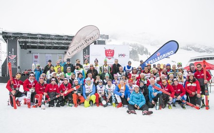 Teilnahmer der 11. Ski-WM der Gastronomie