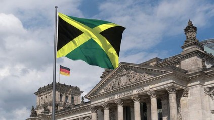 Foodwatch fordert von der künftigen Bundesregierung eine gesetzliche Hygiene-Ampel. (Foto: © Sir_Oliver/fotolia)