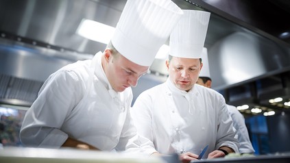 Zwei Spitzenköche bei der Arbeit