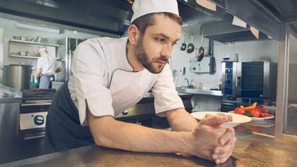 Die Gewerkschaft Nahrung-Genuss-Gaststätten (NGG) lehnt eine Flexibilisierung des Arbeitszeitgesetzes weiterhin ab. (Foto: dima_sidelnikov/fotolia)