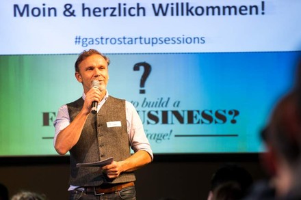 Axel Ohm bei den diesjährigen Gastro Startup Sessions. (Foto: Leaders Club Deutschland AG)