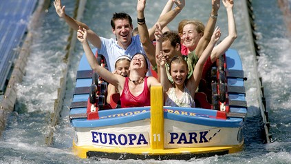 Eine Wildwasserbahn im Europa-Park