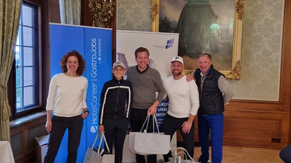 Siegerehrung nach dem HDV-Golfturnier