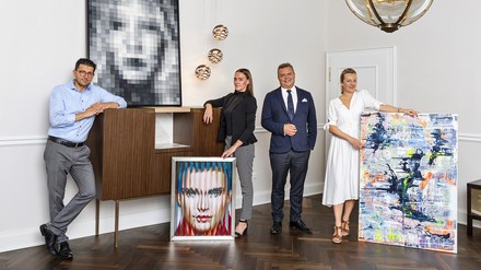 Eine Kunstausstellung in einem Steigenberger Hotel