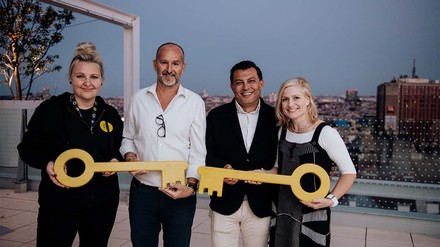 Julia Neuhold (General Managerin des JO&JOE Wien), François Leclerc (Brand & Operations Vice-President for JO&JOE), Alpaslan Deliloglu (CEO & CSO IKEA Österreich) und Johanna Cederlöf (Market Manager Ikea Wien-Westbahnhof)