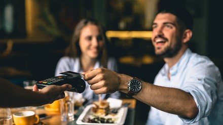 Gäste in einem Restaurant