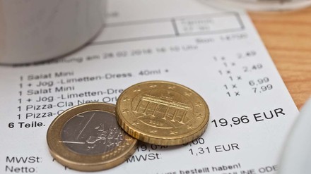 Rechnung mit Trinkgeld