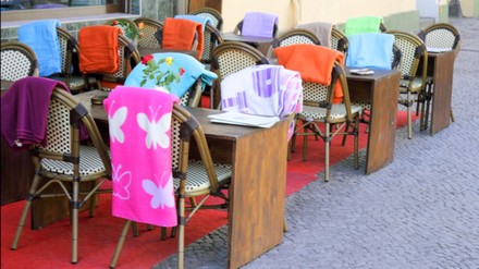 Berliner Straßencafé im Winter