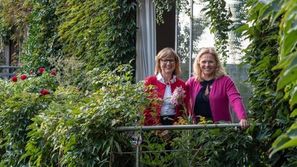Präsentation der gemeinsamen Initiative "Nachhaltigkeit in der Hotellerie - Zeichen setzen" mit Nachhaltigkeitsministerin Maria Patek (l.) und ÖHV-Präsidentin Michaela Reitterer in deren Boutiquehotel Stadthalle