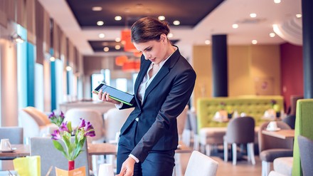 Das IST-Studieninstitut veranstaltet im November ein kostelnsoses Webinar zum Thema Digitalisierung.