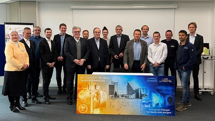 Feierlicher Projektabschluss mit der Eigentümerfamilie Michael Bob & Söhne, der Hoteldirektorin Jacqueline Schambach und der Engie-Projektgruppe zusammen mit dem Energieberater Eberhard Walter (Foto: © Anja Möller)