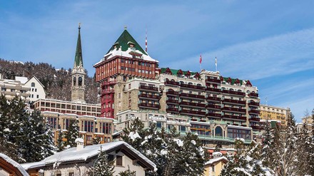 Außenansicht des Badrutt’s Palace Hotel