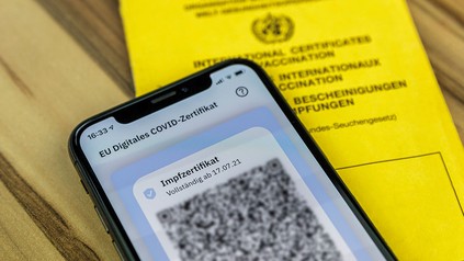 Impfzertifikat als QR-Code auf dem Smartphone