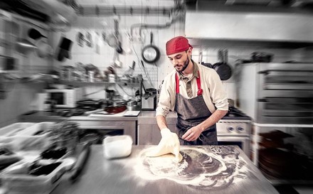 Eine Großküche im Restaurant