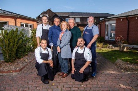 Das gesamte Team des L'unique Wolfsburg.