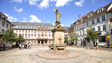 Heidelberg Innenstadtansicht vom Kornmarkt