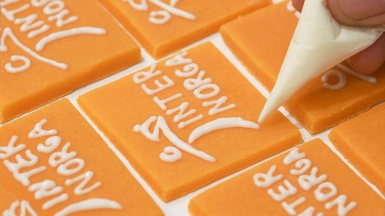 Fondate-Plättchen die mit dem Schriftzug "Internorga" versehen werden