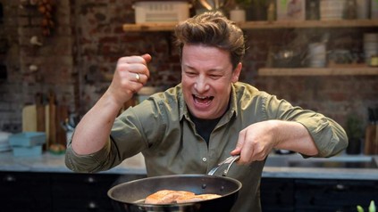 Jamie Oliver beim Kochen