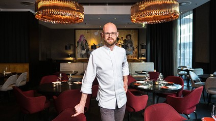 Spitzenkoch Rene Klages im neuen restaurant